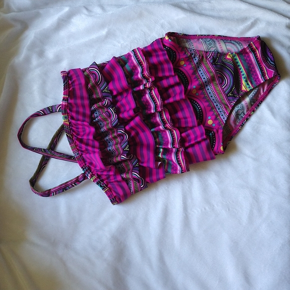 3T: MULTICOLOR SWIM SUIT. Cat & Jack - Picture 1 of 7